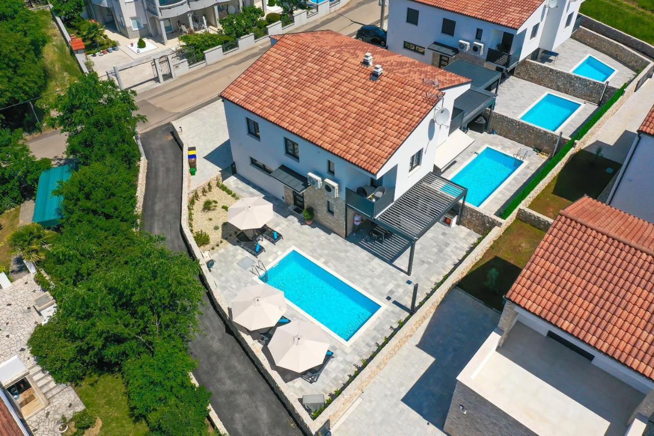 Villa Kaoru Brand New Villa With A Heated Swimming Pool Malinska Extérieur photo