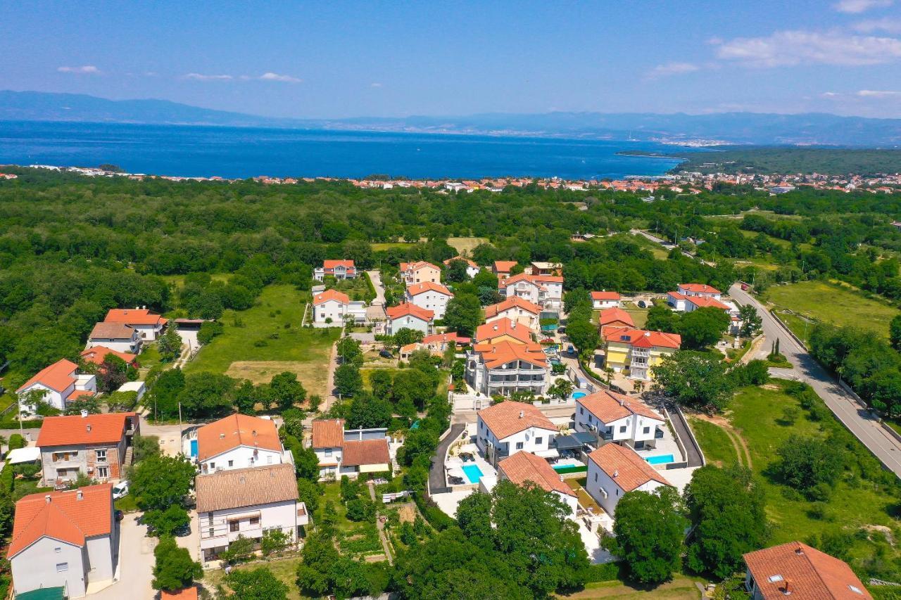 Villa Kaoru Brand New Villa With A Heated Swimming Pool Malinska Extérieur photo