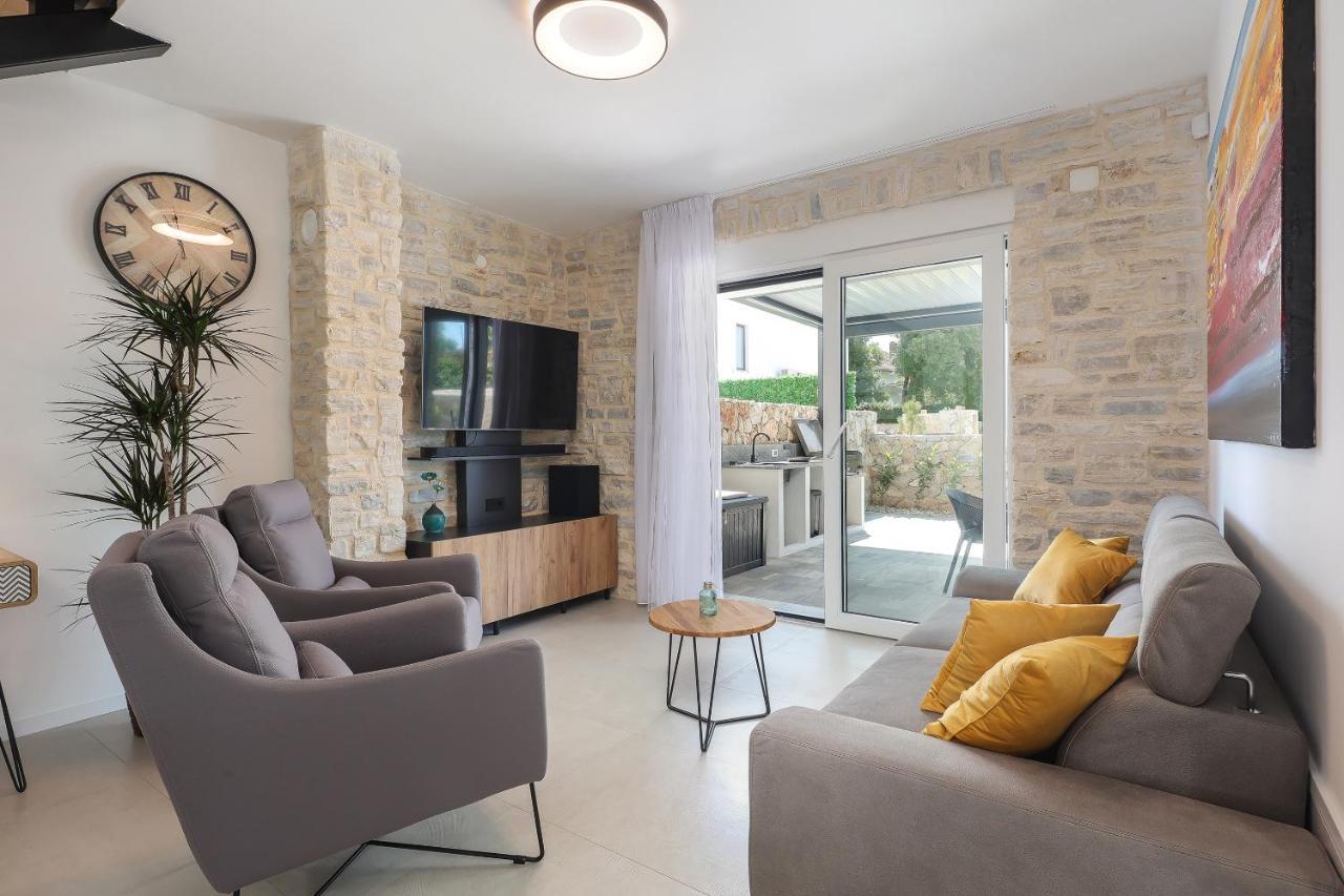Villa Kaoru Brand New Villa With A Heated Swimming Pool Malinska Extérieur photo