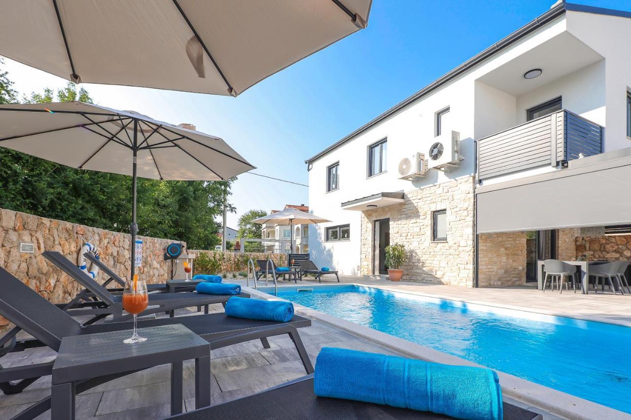 Villa Kaoru Brand New Villa With A Heated Swimming Pool Malinska Extérieur photo