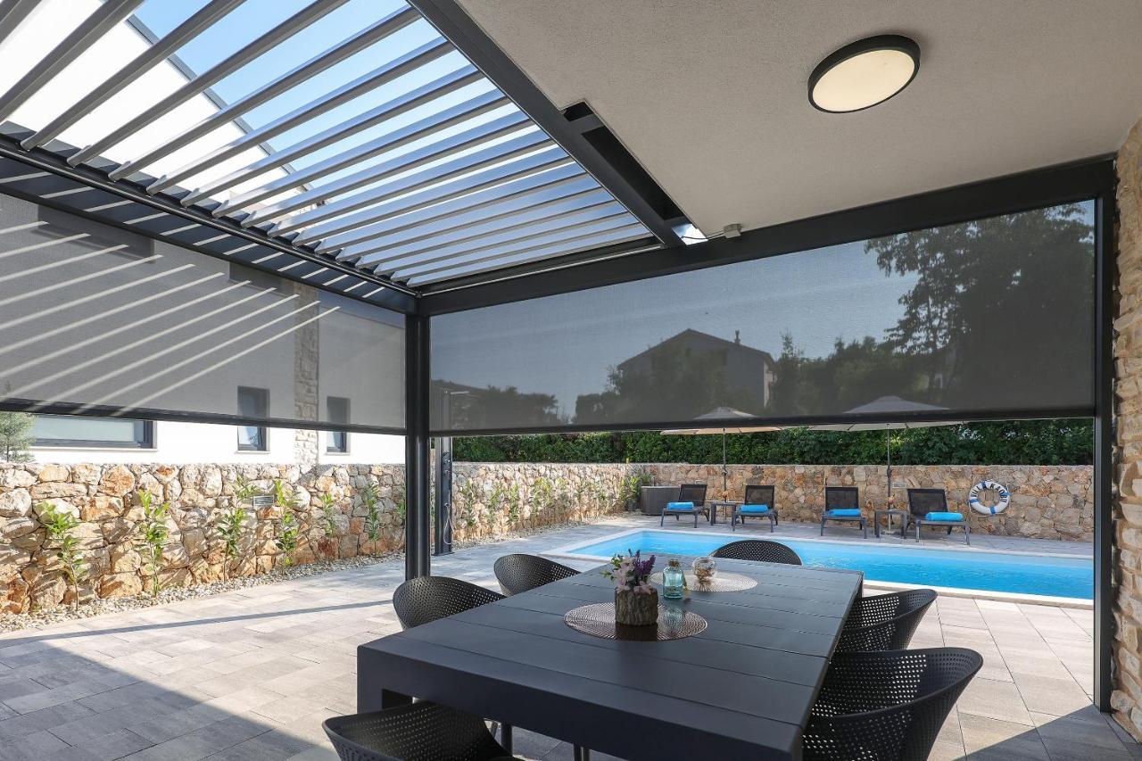 Villa Kaoru Brand New Villa With A Heated Swimming Pool Malinska Extérieur photo