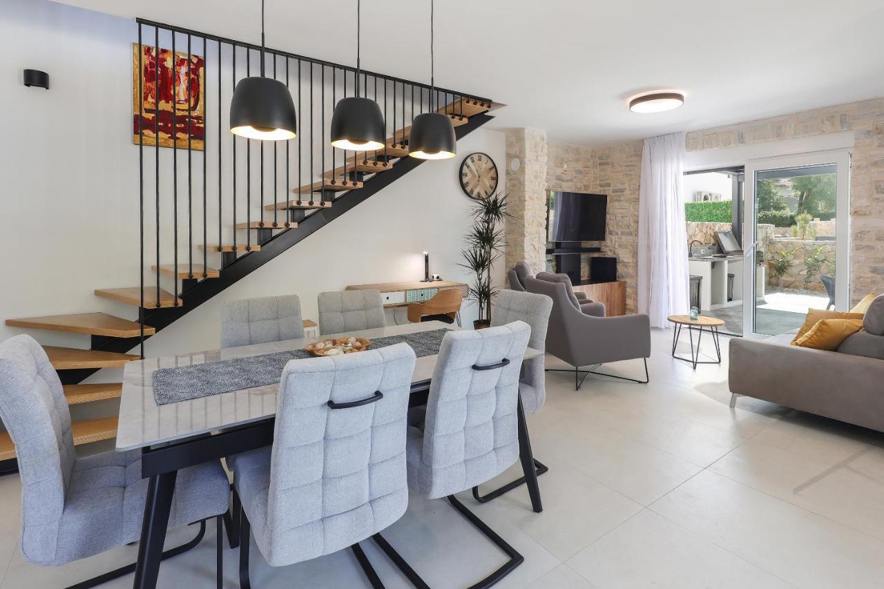 Villa Kaoru Brand New Villa With A Heated Swimming Pool Malinska Extérieur photo